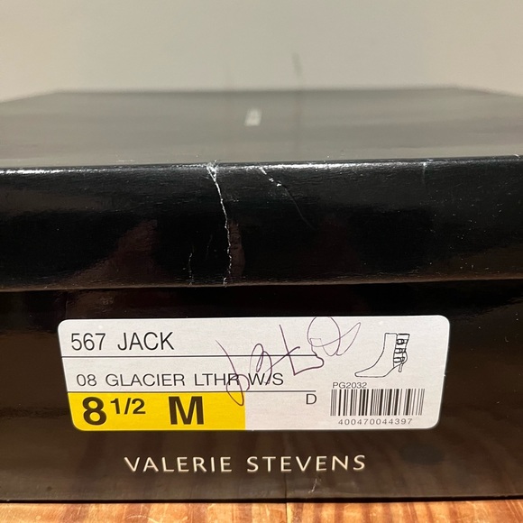 Valerie Steven’s Leather Heeled Boot - Picture 9 of 10